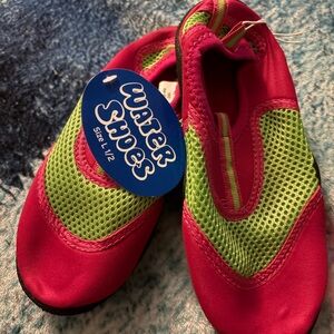 Kids Water Shoes - Pink and Green Size 1/2